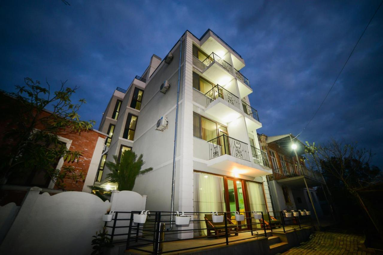 Lemon Hotel Kutaisi Exterior foto